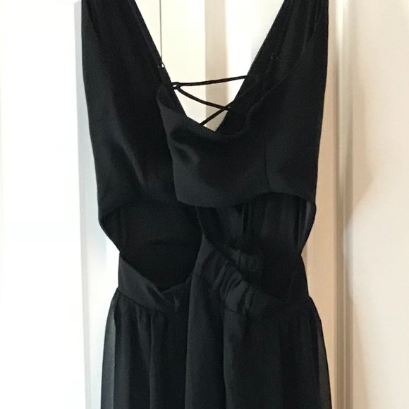 Black Express Dress - Picture 3 of 4